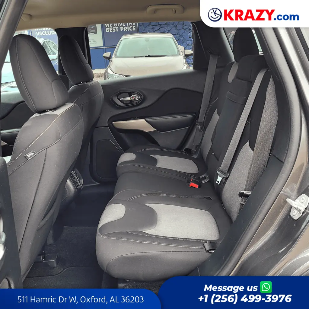 2252_3.3 Rear Seats.webp