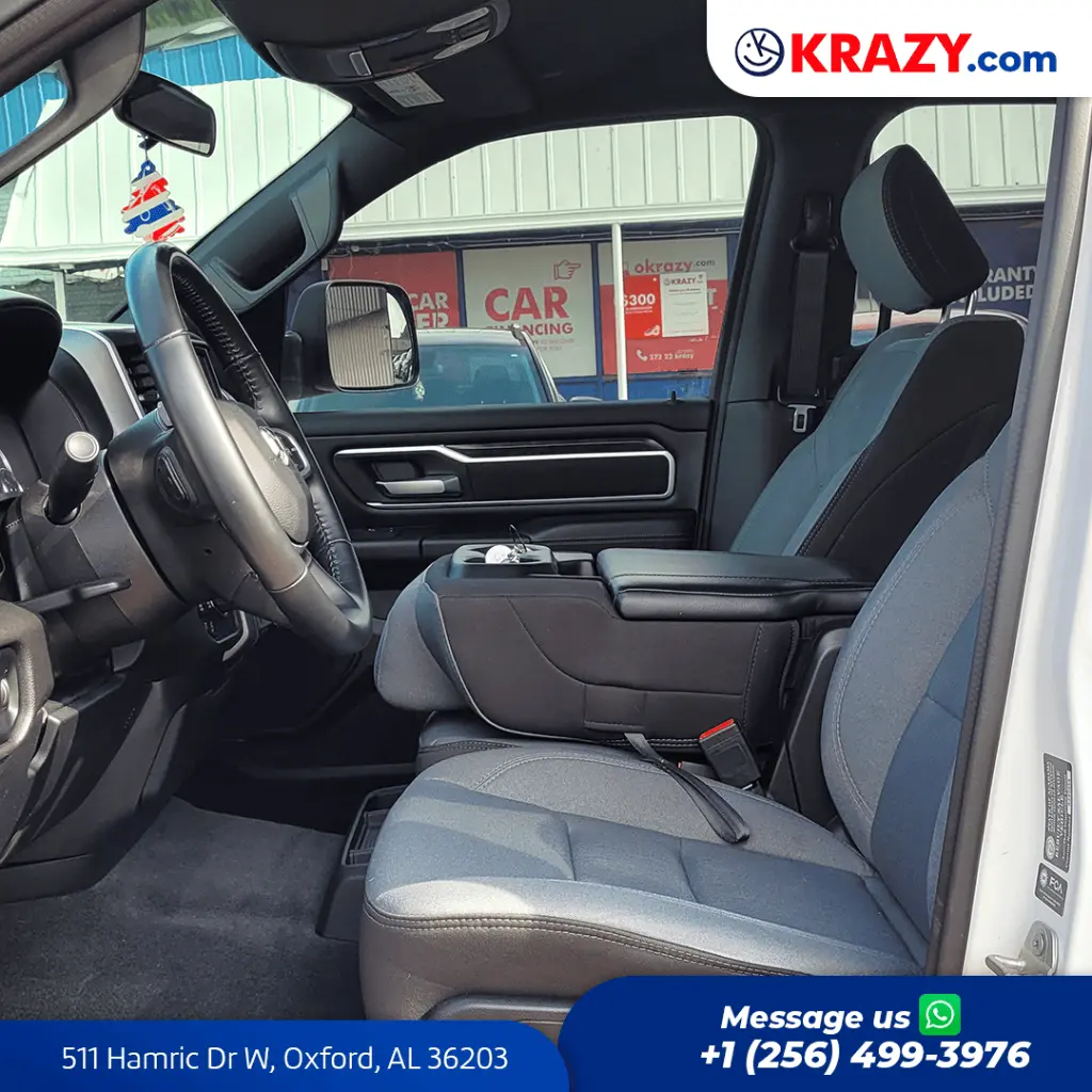 2315_3.2 Front Seats.webp