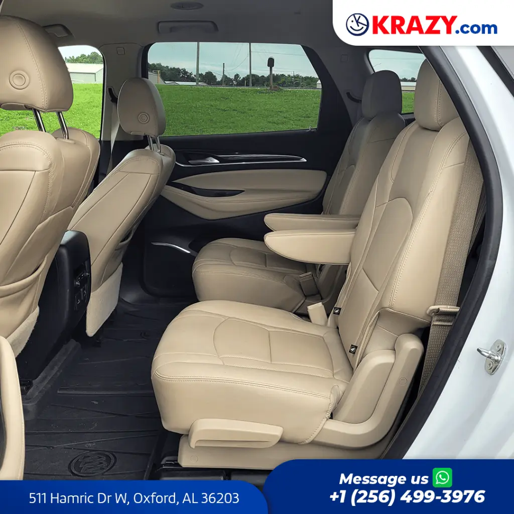 2322_3.3 Rear Seats.webp