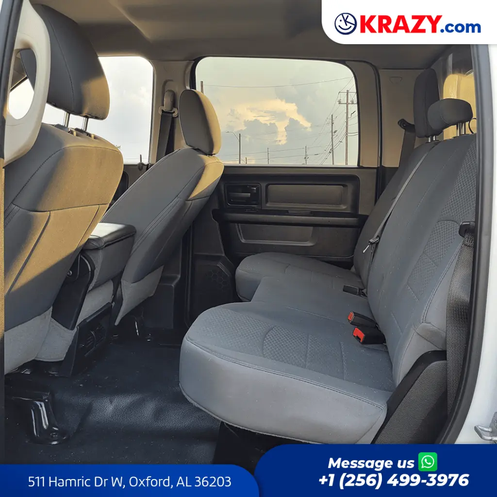 2407_3.3 Rear Seats.webp